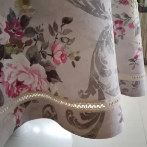 Față de masă cu motiv floral
