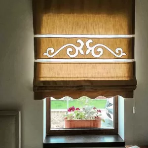 Stor roman pentru dormitor/living cu detaliu brodat