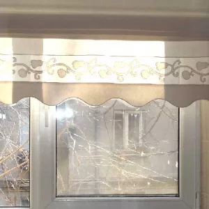 Stor roman pentru bucătărie cu broderie transparentă