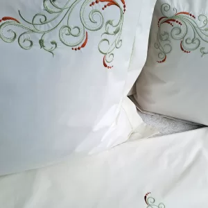 Lenjerie de pat dublu cu broderie florală verde cu portocaliu